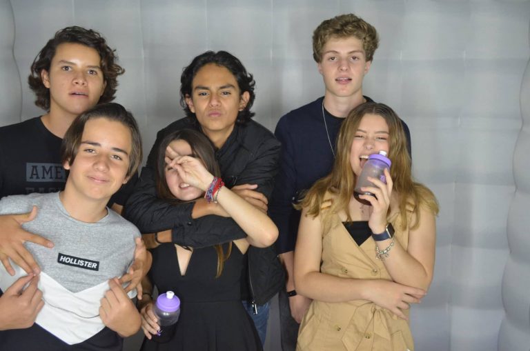 Cabinas de fotos en Guadalajara – Cabina fotográfica Zapopan– PhotoParty.Gdl – Photo Booth