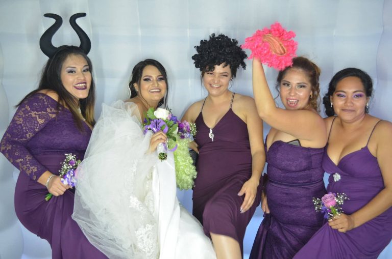 Cabinas de fotos en Guadalajara – Cabina fotográfica Zapopan– PhotoParty.Gdl – Photo Booth