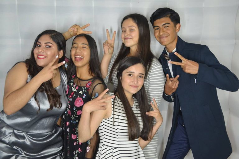 Cabinas de fotos en Guadalajara – Cabina fotográfica Zapopan– PhotoParty.Gdl – Photo Booth